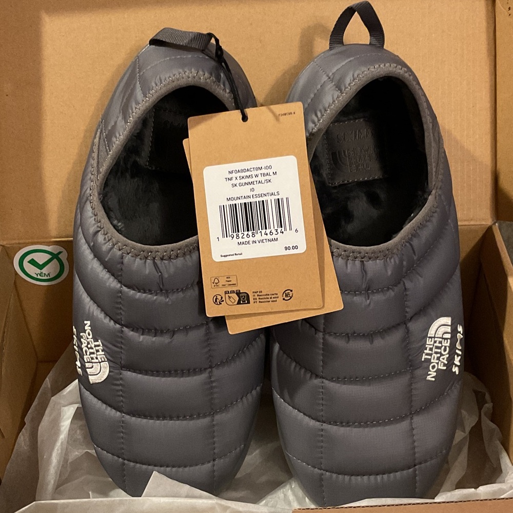 The North Face X Skims Gunmetal Thermoball Traction Mulls Size 10